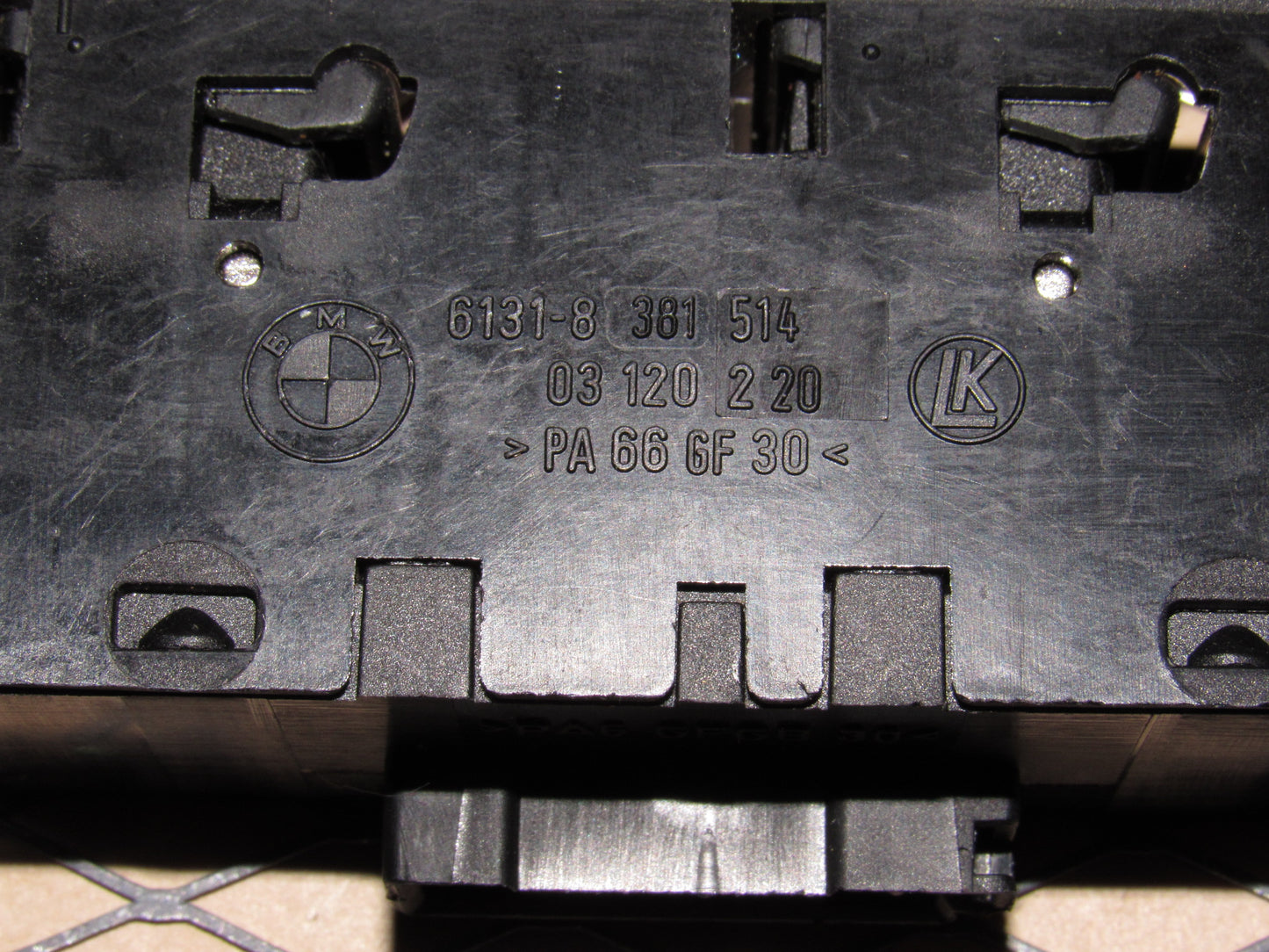 99 00 BMW 323i OEM Front Window Switch - Right