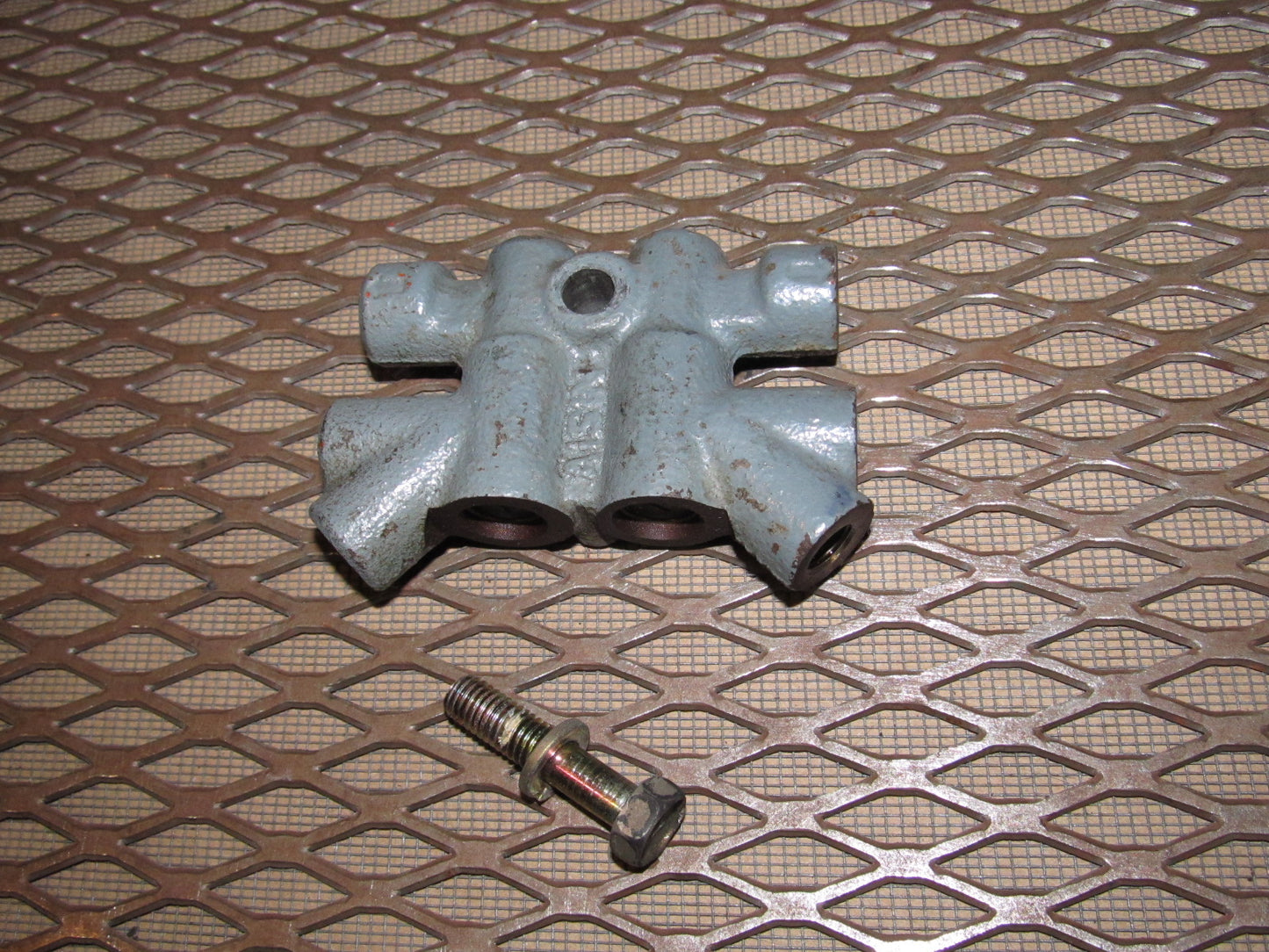94 95 96 97 Mitsubishi 3000GT OEM Brake Proportional Valve
