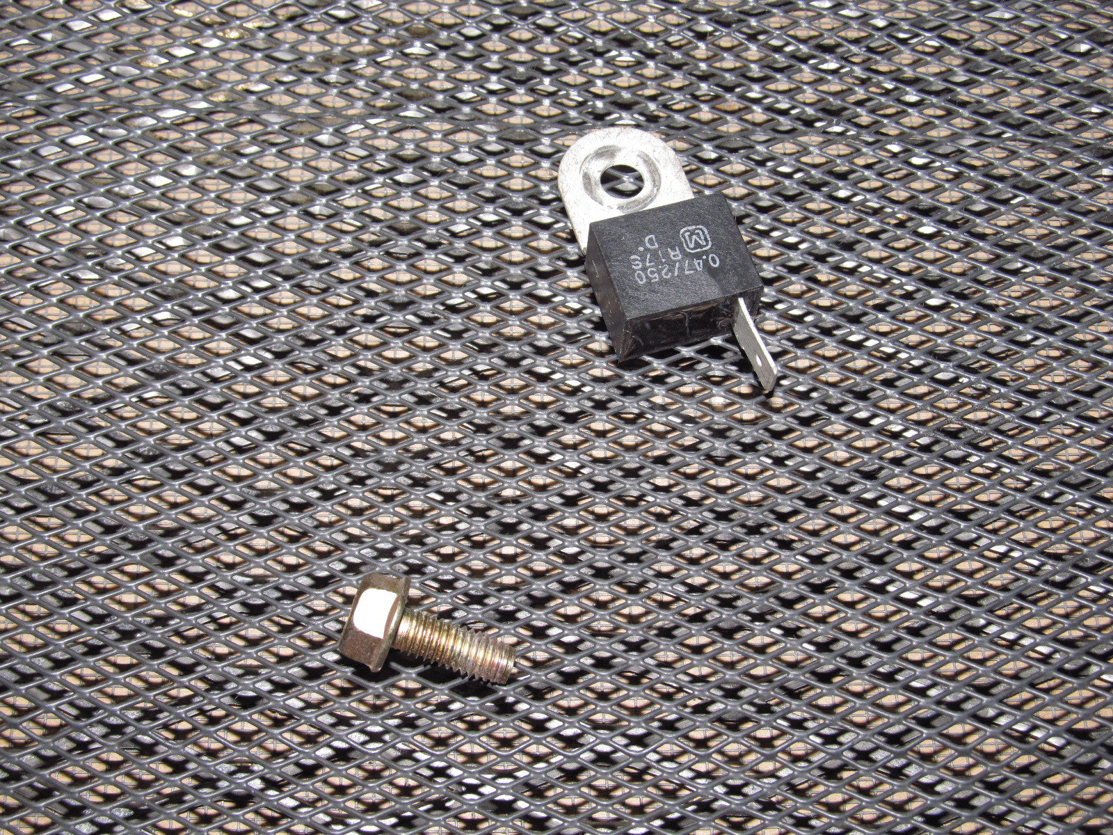 04 05 06 07 08 Mazda RX8 OEM Relay Condenser 0.47/250