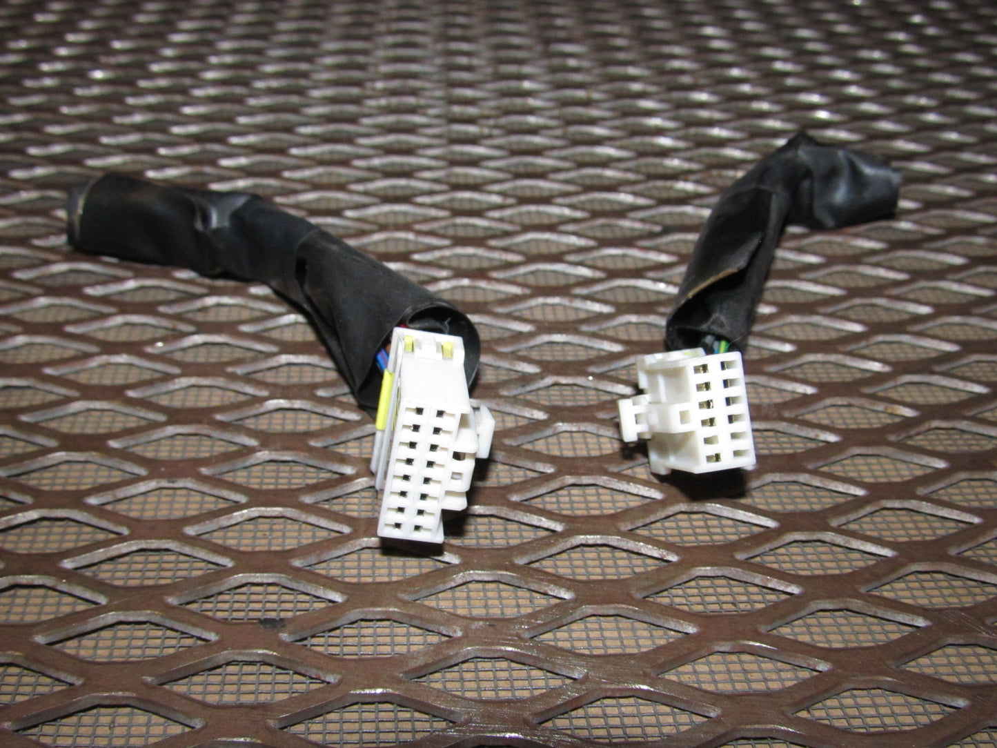 94 95 96 Mitsubishi 3000GT OEM Alarm Anti Theft Module Pigtail Harness