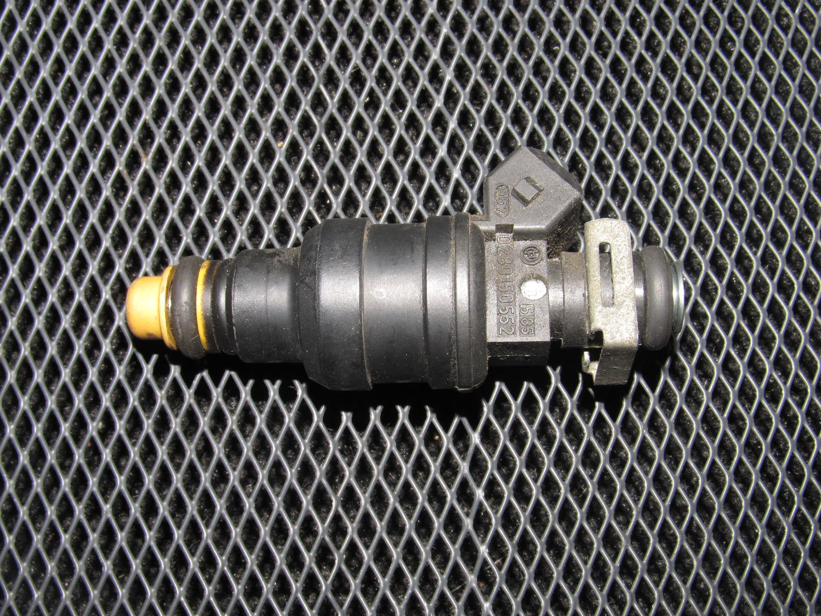 96-01 Audi A4 2.8L V6 OEM Fuel Injector - 1 piece - 078133551B