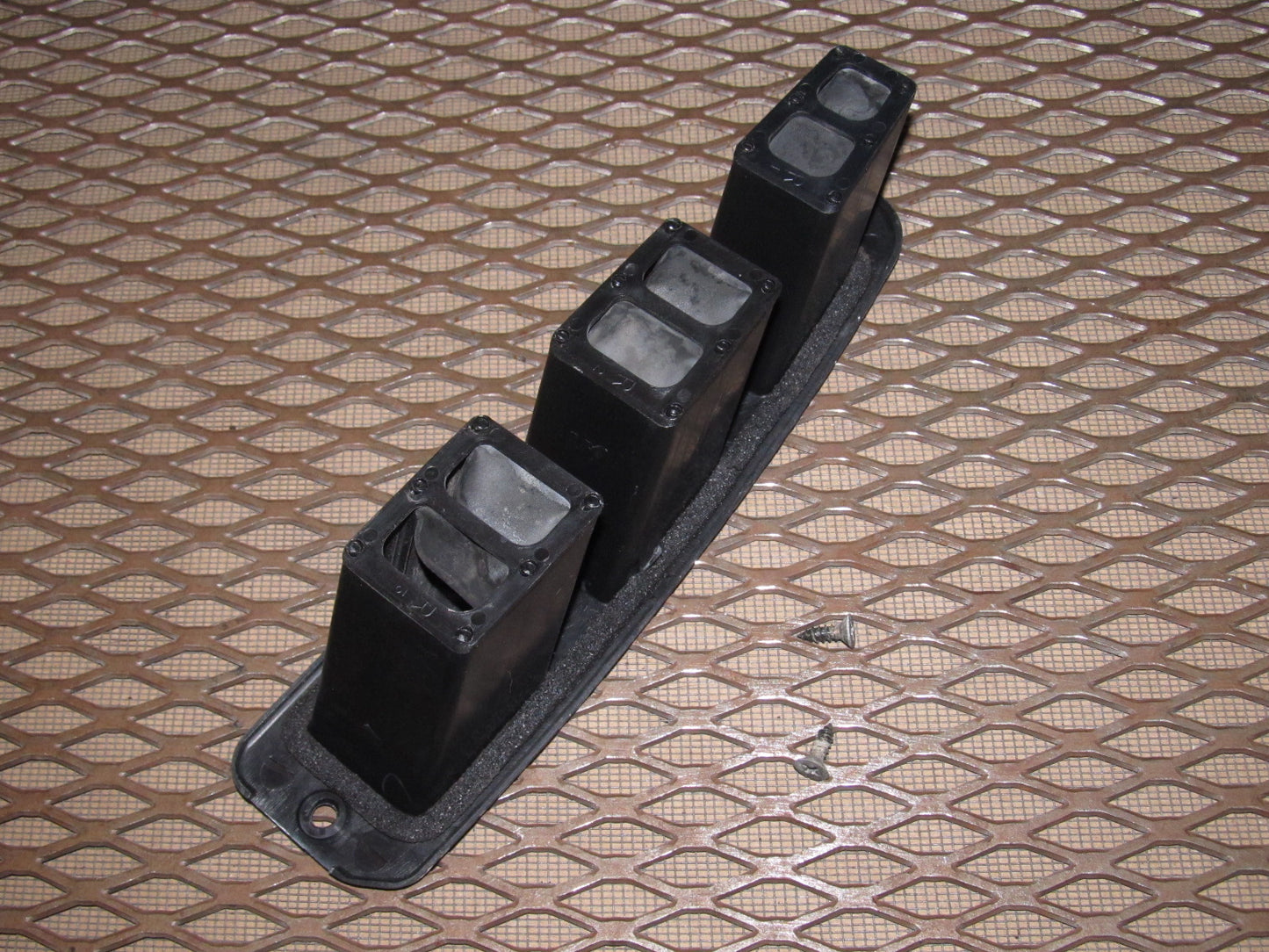 94 95 96 97 Mitsubishi 3000GT OEM Front Door Jamb Air Vent - Right