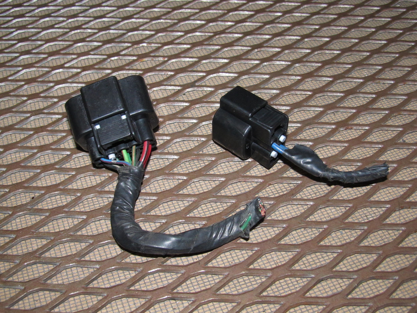 94 95 96 97 Mitsubishi 3000GT OEM A/C Relay Fuse Box Pigtail Harness