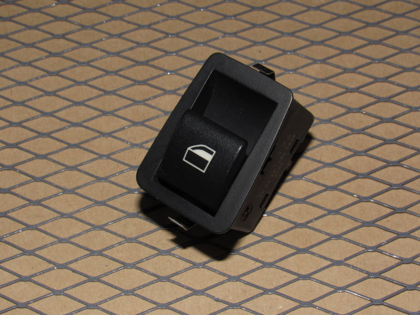 99 00 BMW 323i OEM Rear Window Switch