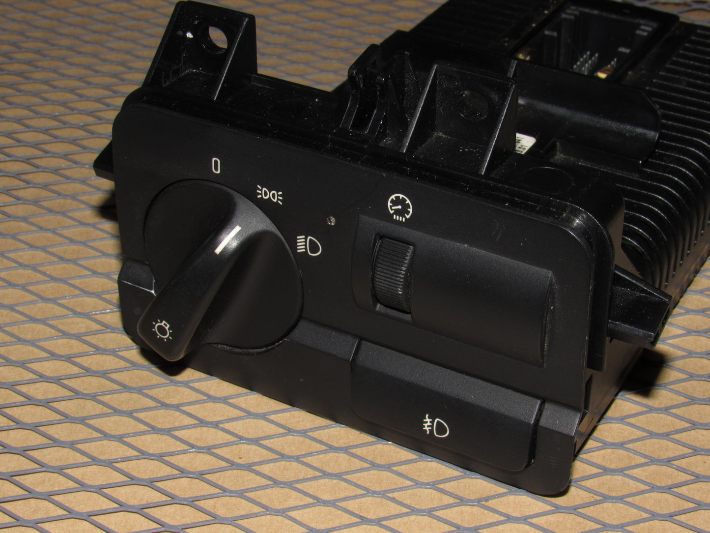 01 02 03 04 05 BMW 325i OEM Headlight Fog Light Dimmer illumination Switch