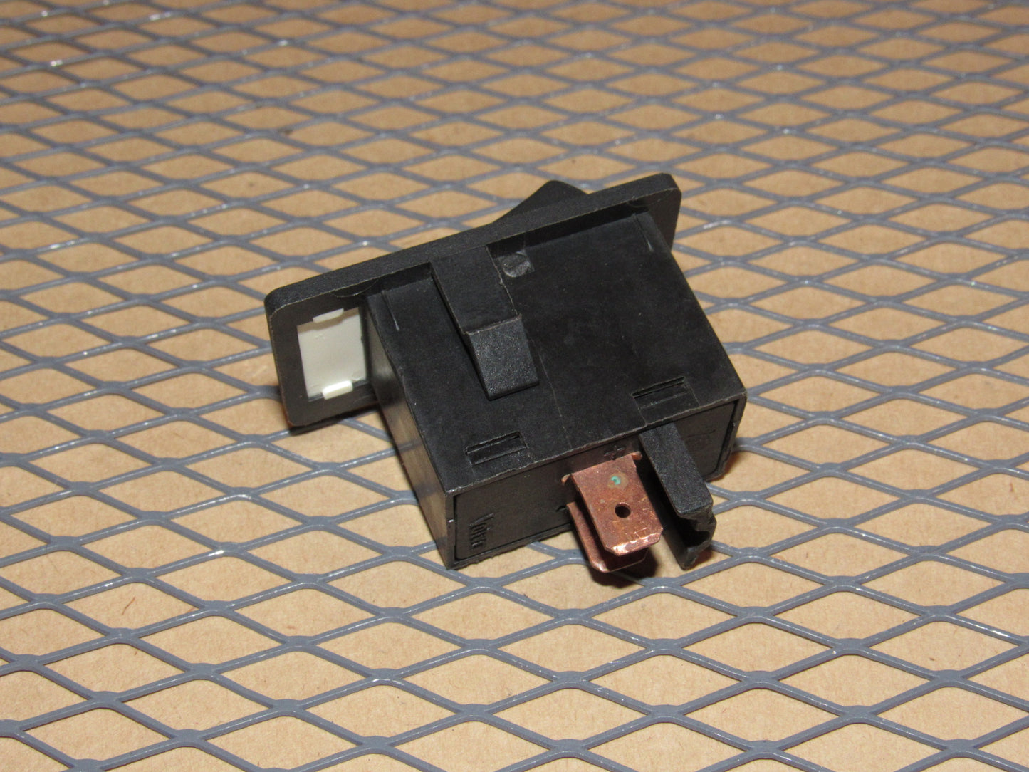 85 86 87 Volvo 760 OEM Power Antenna Switch