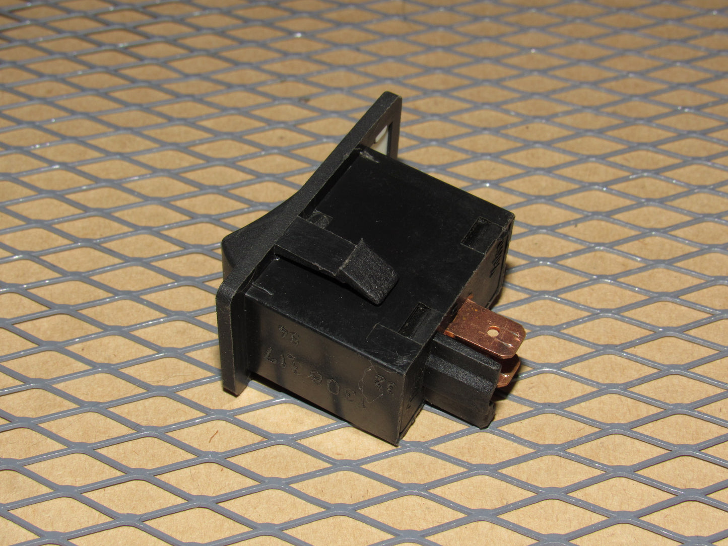 85 86 87 Volvo 760 OEM Power Antenna Switch