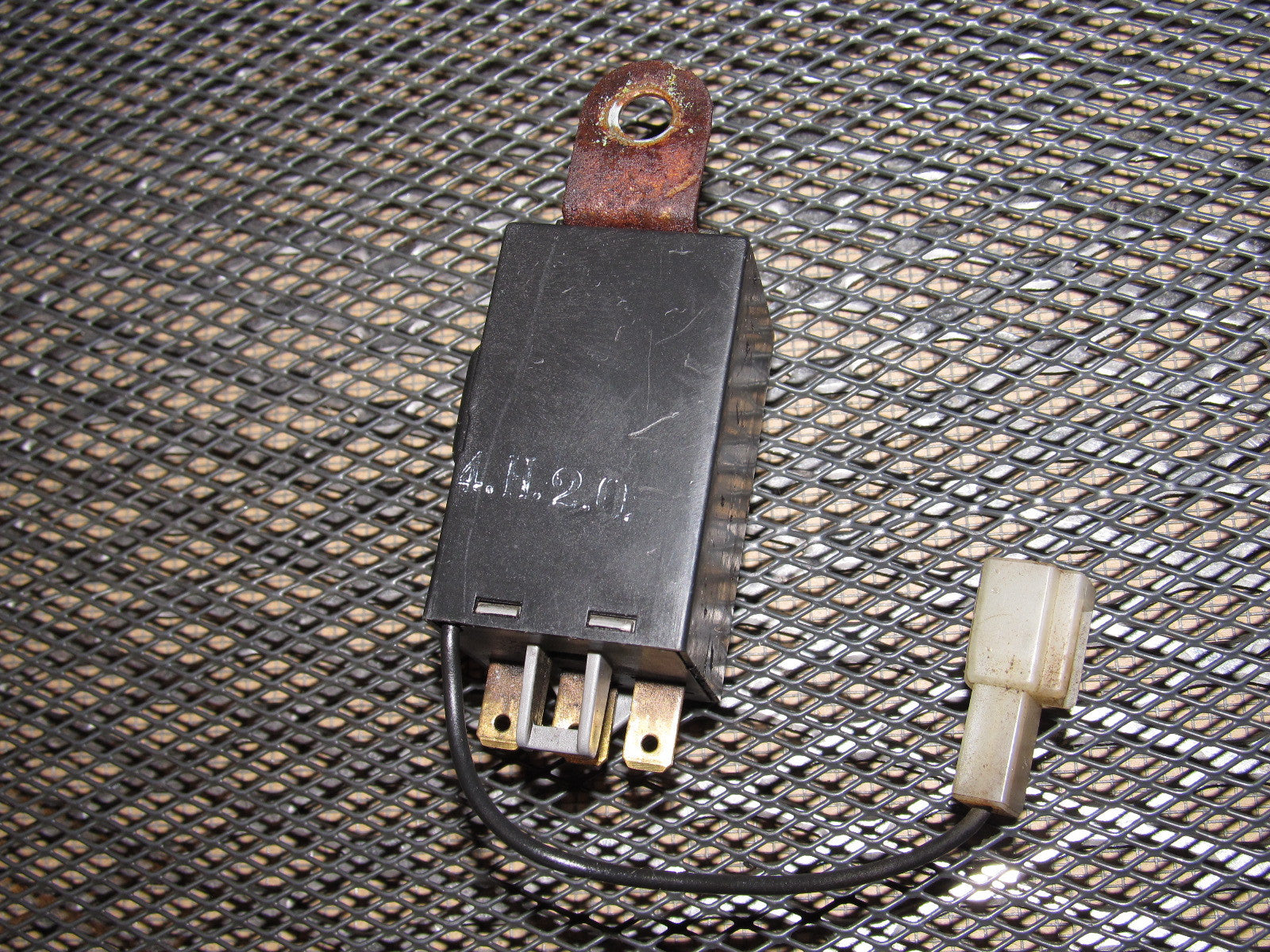 84 85 Mazda RX7 OEM Oscillator CPU Relay
