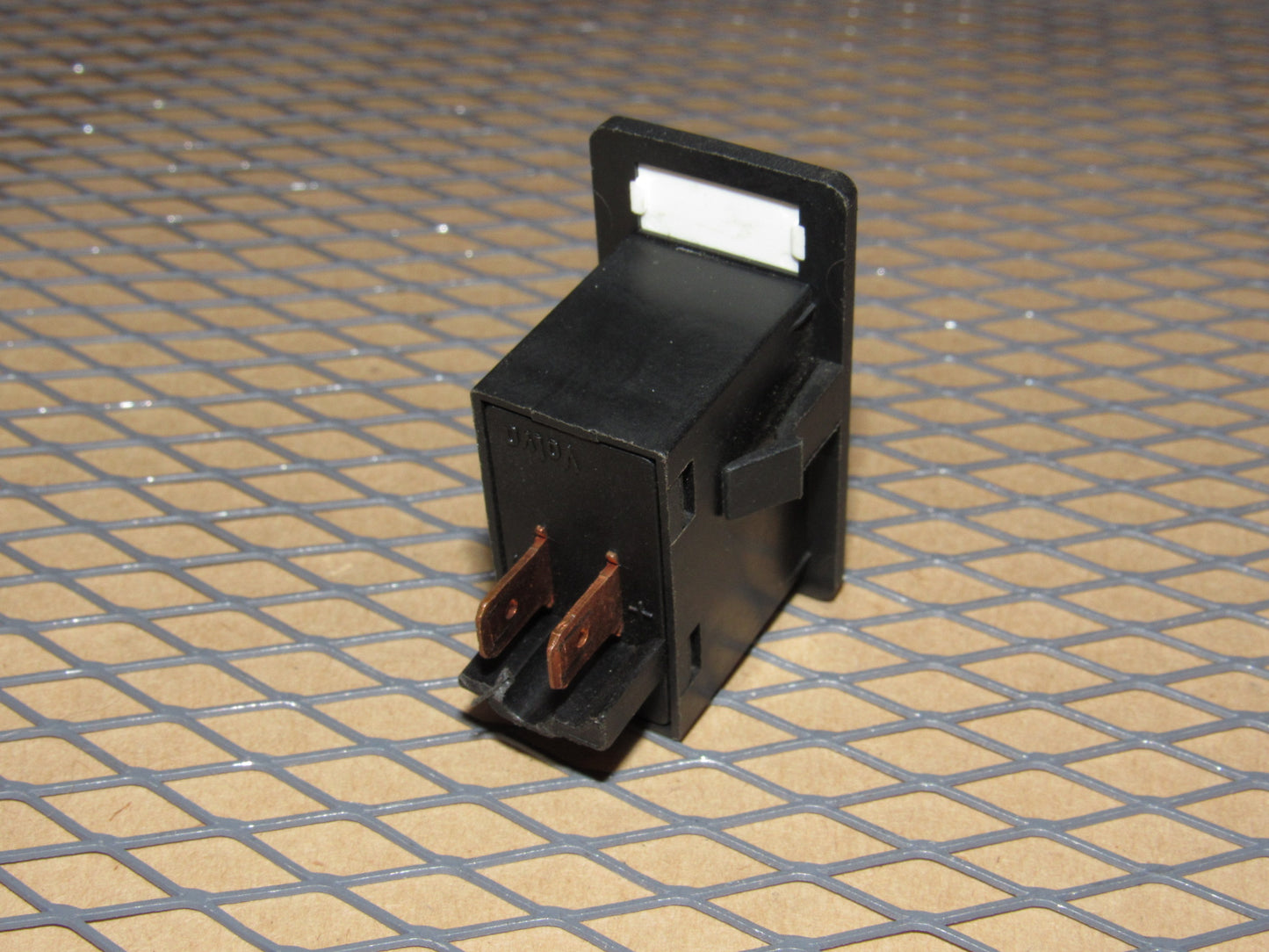 85 86 87 Volvo 760 OEM Power Antenna Switch