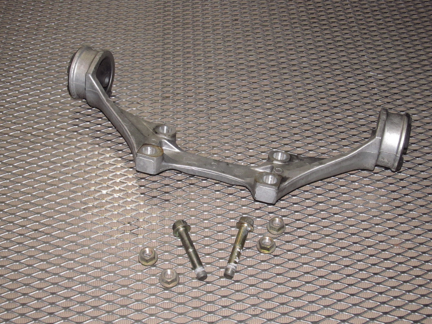 04 05 06 07 08 Mazda RX8 OEM Differential Mounting Bracket