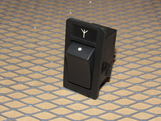 85 86 87 Volvo 760 OEM Power Antenna Switch