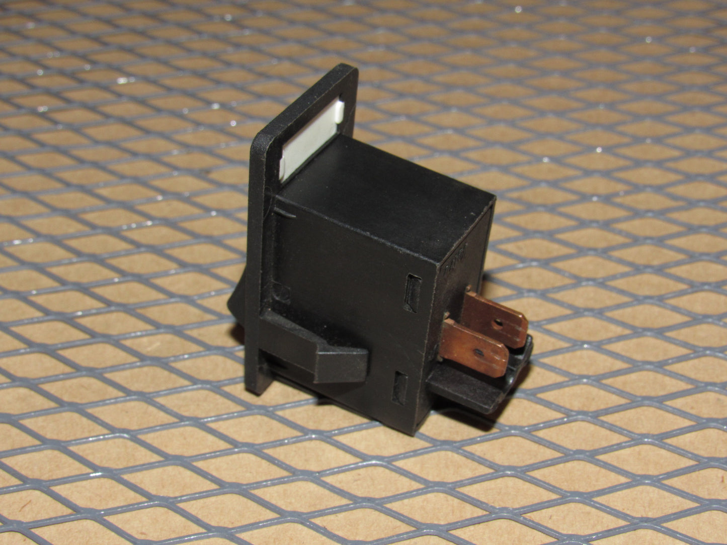 85 86 87 Volvo 760 OEM Power Antenna Switch