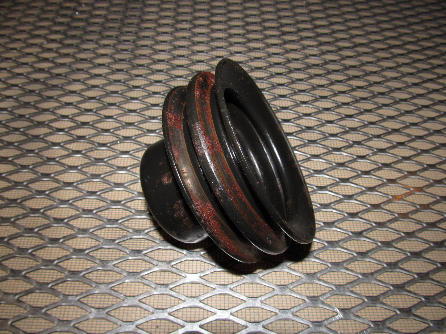 84 85 Mazda RX7 OEM 12A Water Pump & Fan Pulley