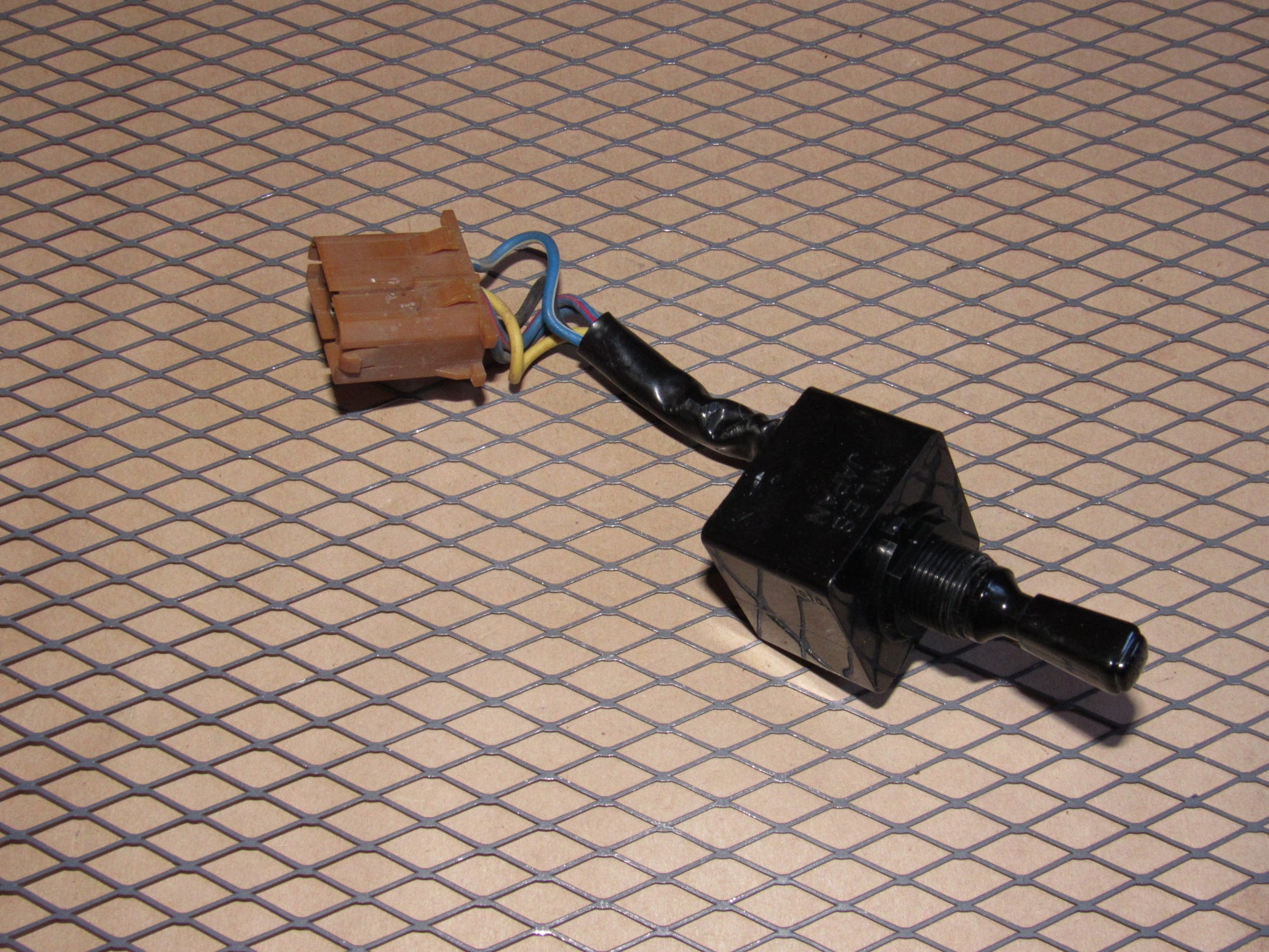 82 83 Datsun 280zx OEM Power Mirror Switch - Left