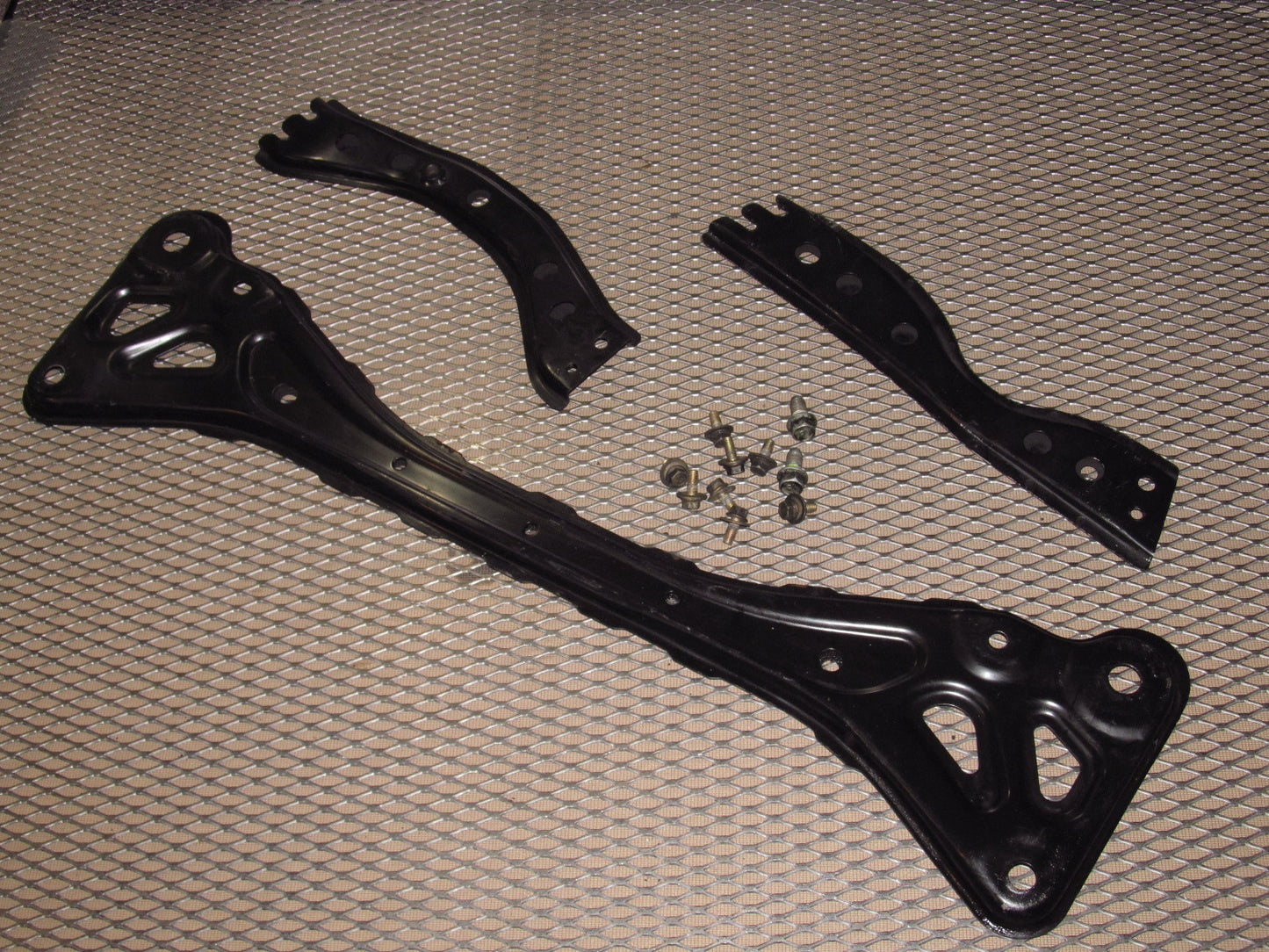 04 05 06 07 08 Mazda RX8 OEM Exhaust Pipe Protecting Bracket