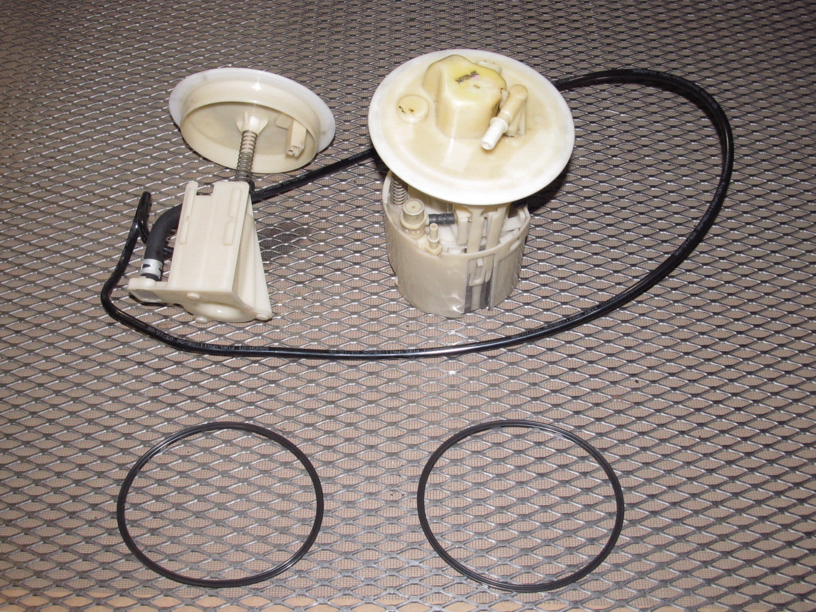 04 05 06 07 08 Mazda RX8 OEM Fuel Pump & Sending Unit Set