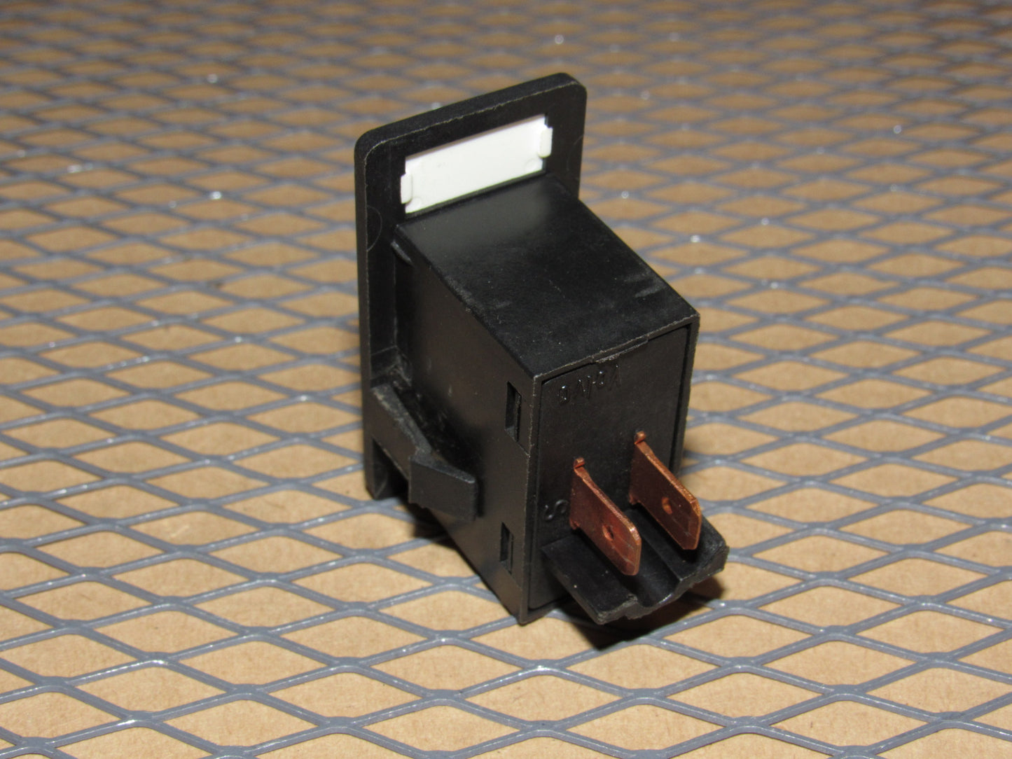 85 86 87 88 89 90 Volvo 740 OEM Power Antenna Switch