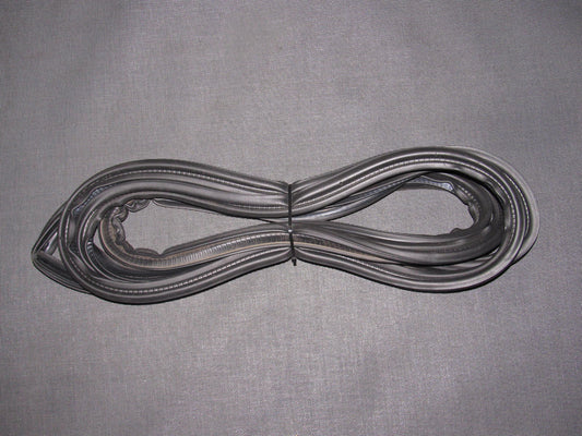 90 91 92 93 94 95 96 Nissan 300zx OEM Trunk Hatch Weather Stripping