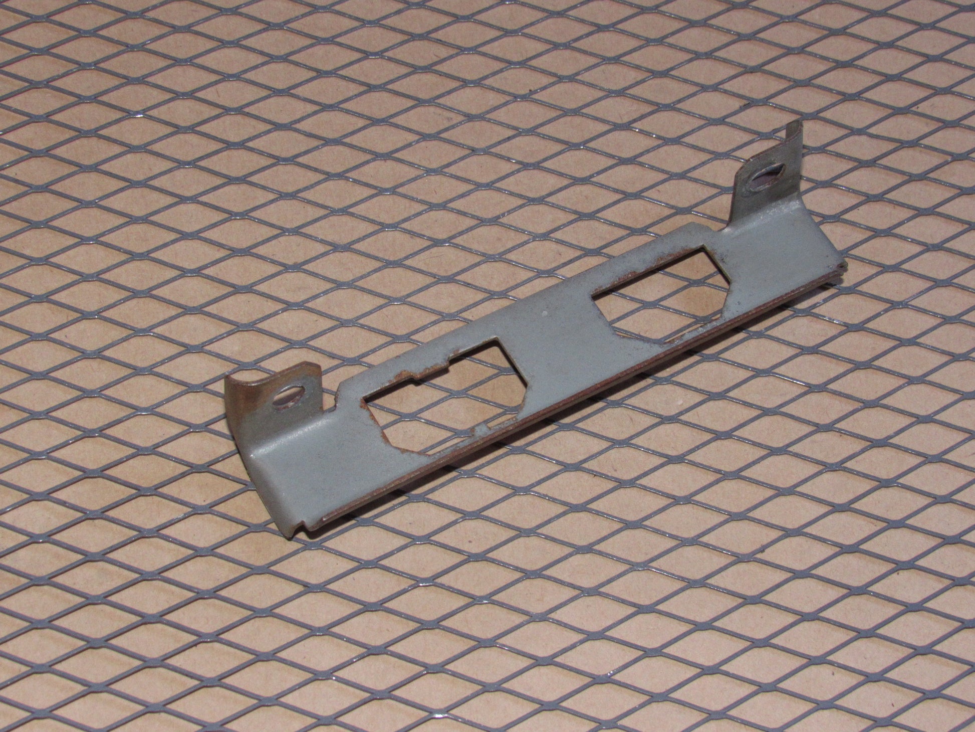 79 80 81 82 83 Datsun 280zx OEM Power Mirror Switch Harness Plug Holder Bracket