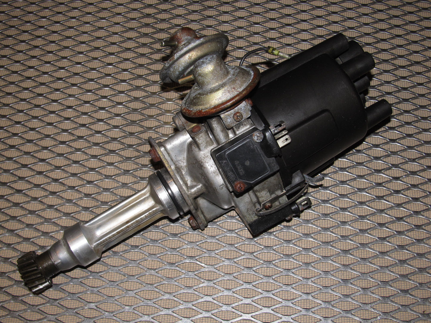 84 85 Mazda RX7 OEM 12A Ignition Distributor