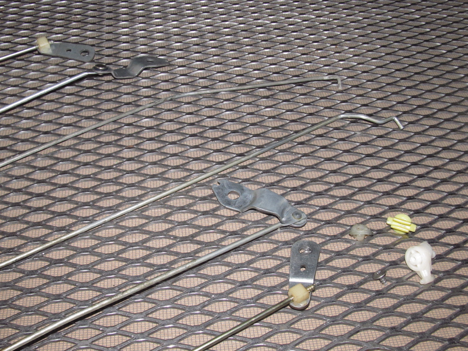 91 92 93 94 95 Toyota MR2 OEM Door Linkage & Clips Set