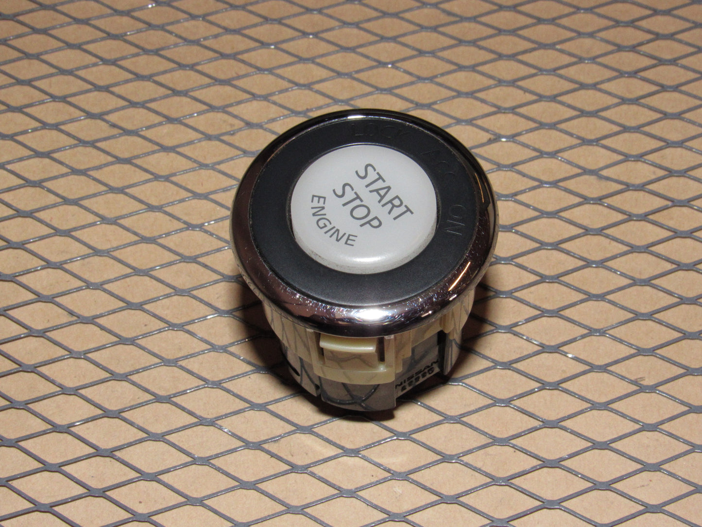 08 09 10 11 12 13 Infiniti G37 OEM Ignition Engine Push Start Switch
