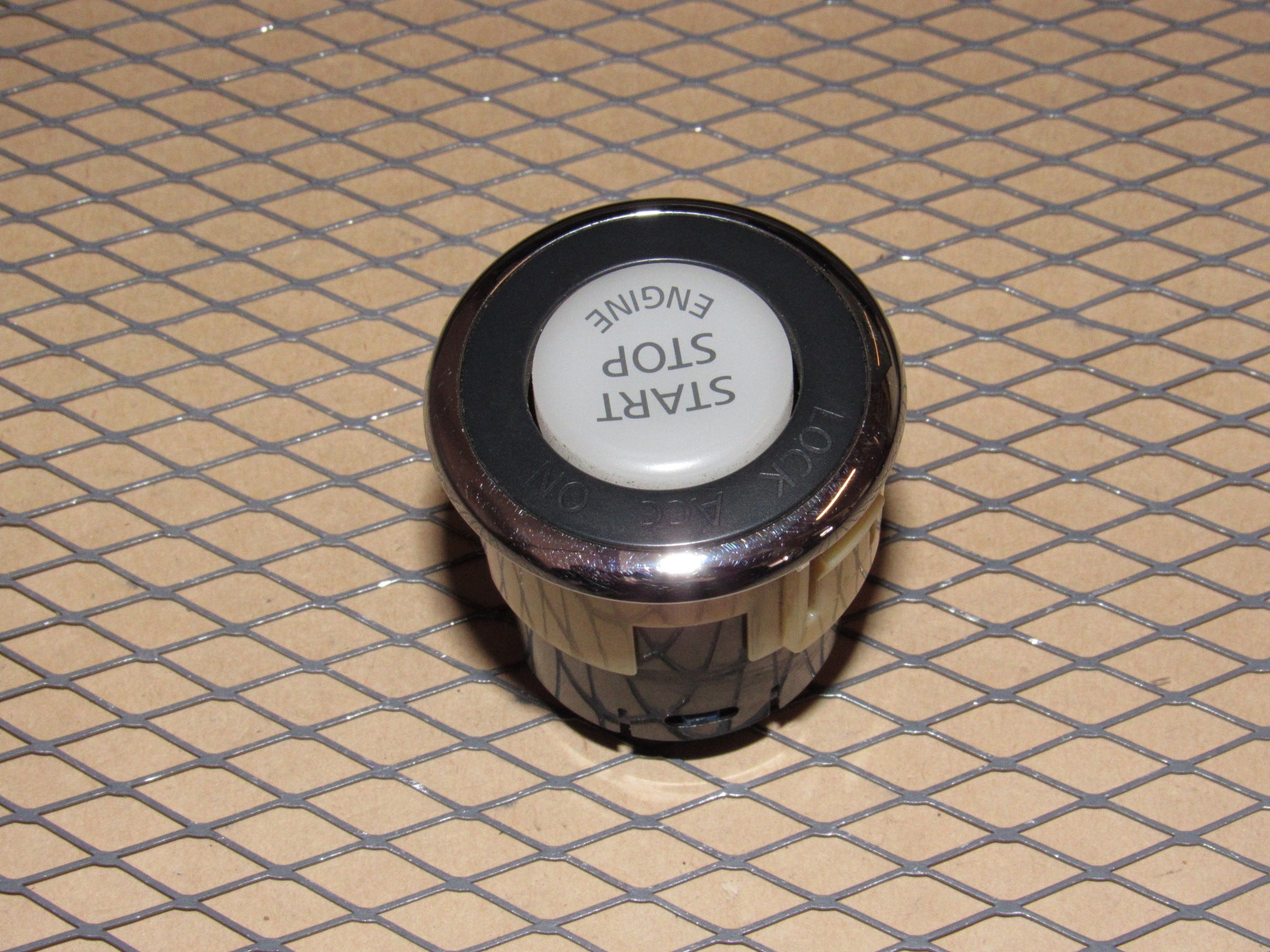 08 09 10 11 12 13 Infiniti G37 OEM Ignition Engine Push Start Switch