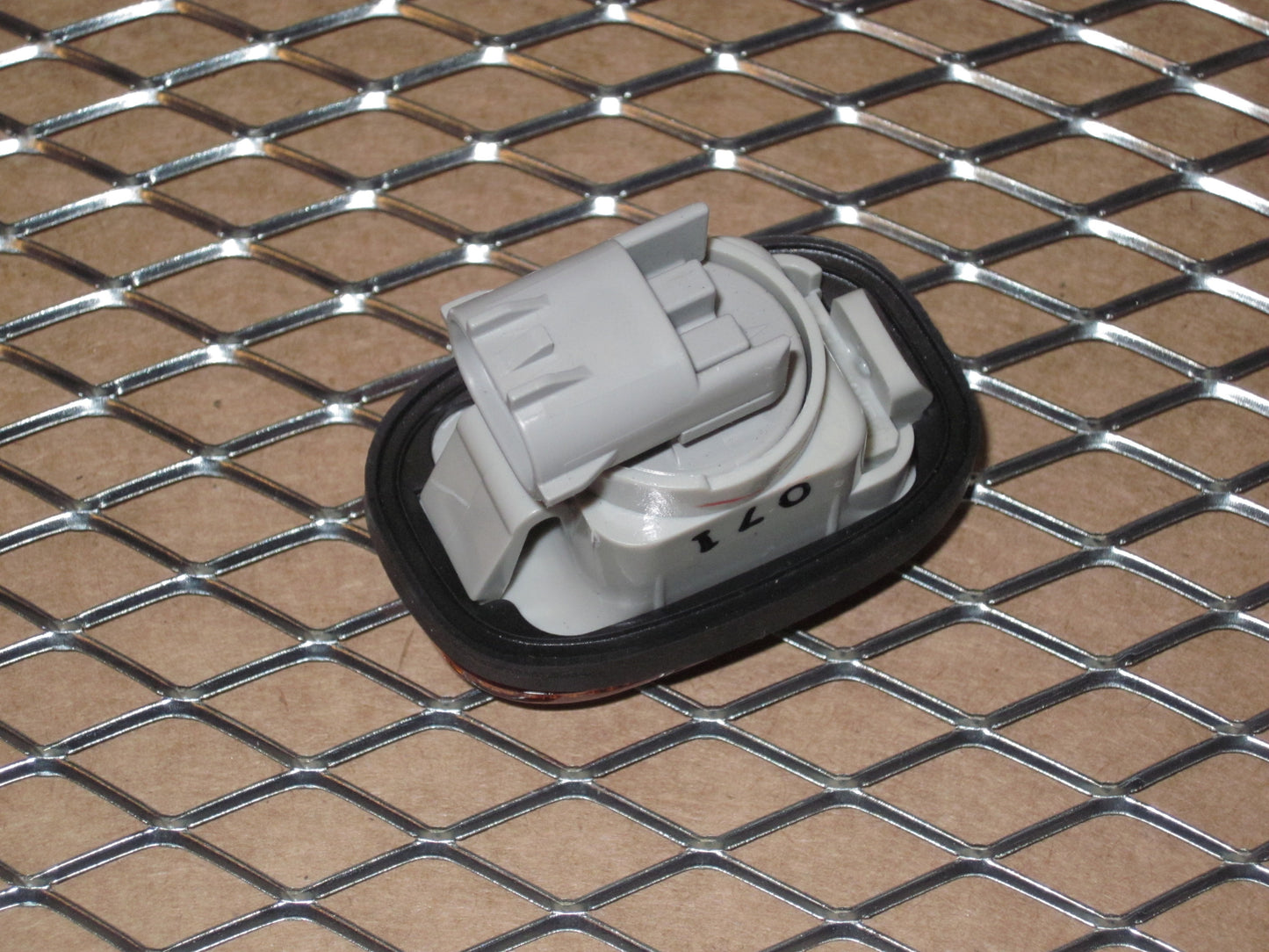 93 94 95 96 Toyota Supra Series 1 OEM Fender Side Marker Repeater Light Lamp