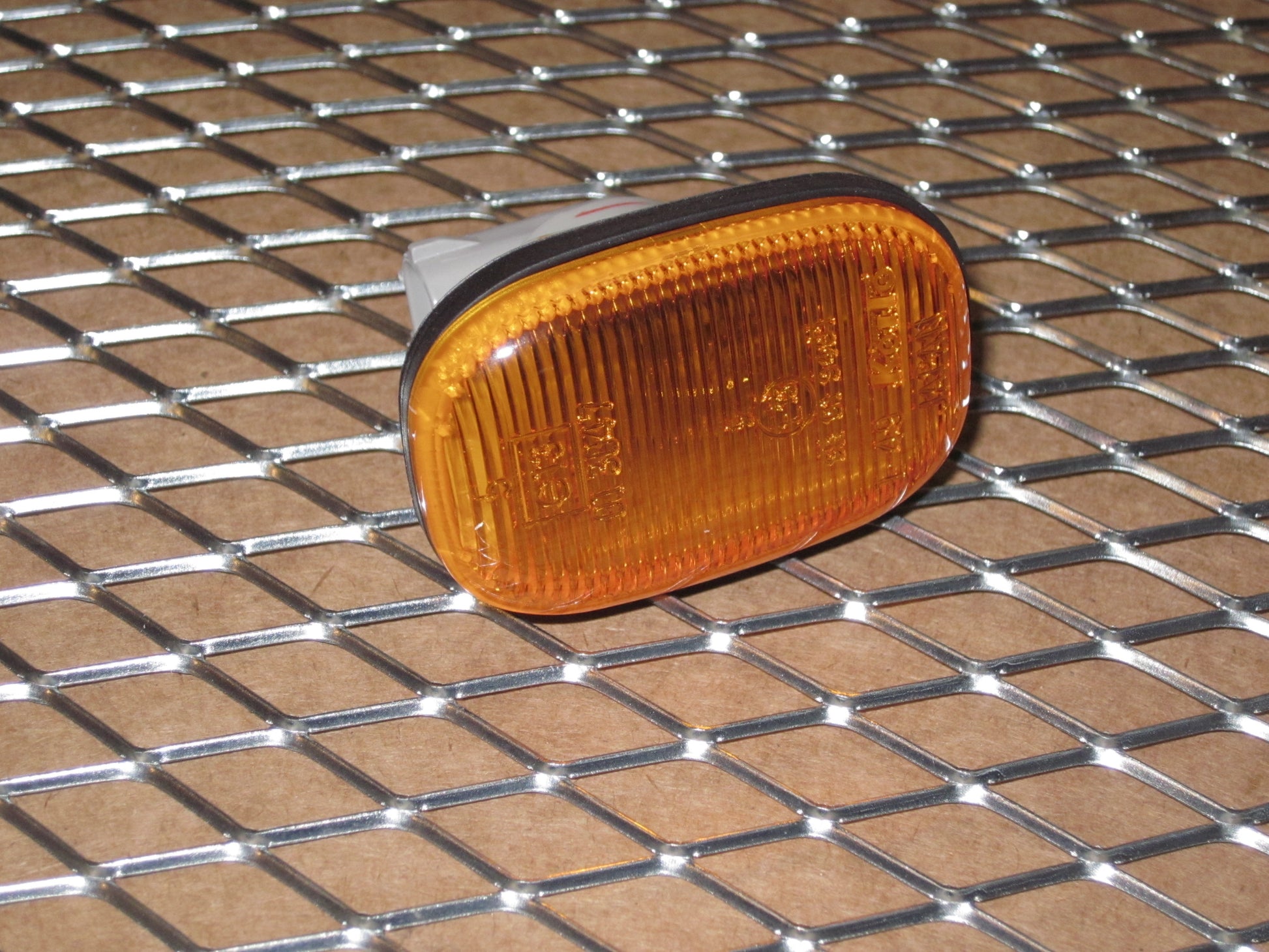 93 94 95 96 Toyota Supra Series 1 OEM Fender Side Marker Repeater Light Lamp