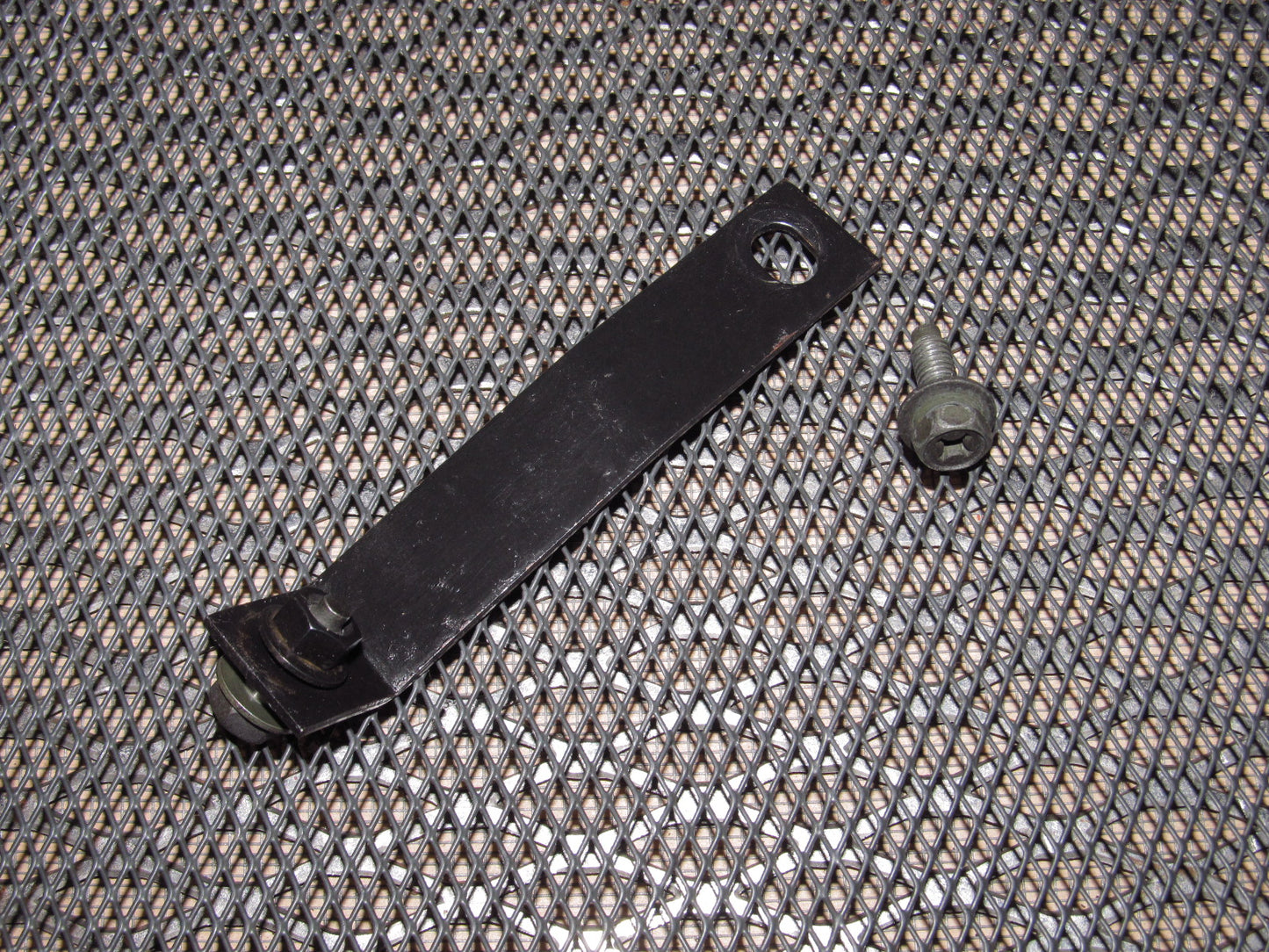 87 88 89 Nissan 300zx OEM Fan Shroud Mounting Bracket