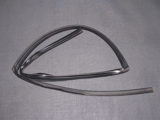96 97 98 99 00 Honda Civic OEM Window Guide Weather Stripping - RR