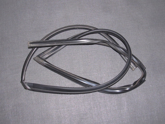 96 97 98 99 00 Honda Civic OEM Window Guide Weather Stripping - FR