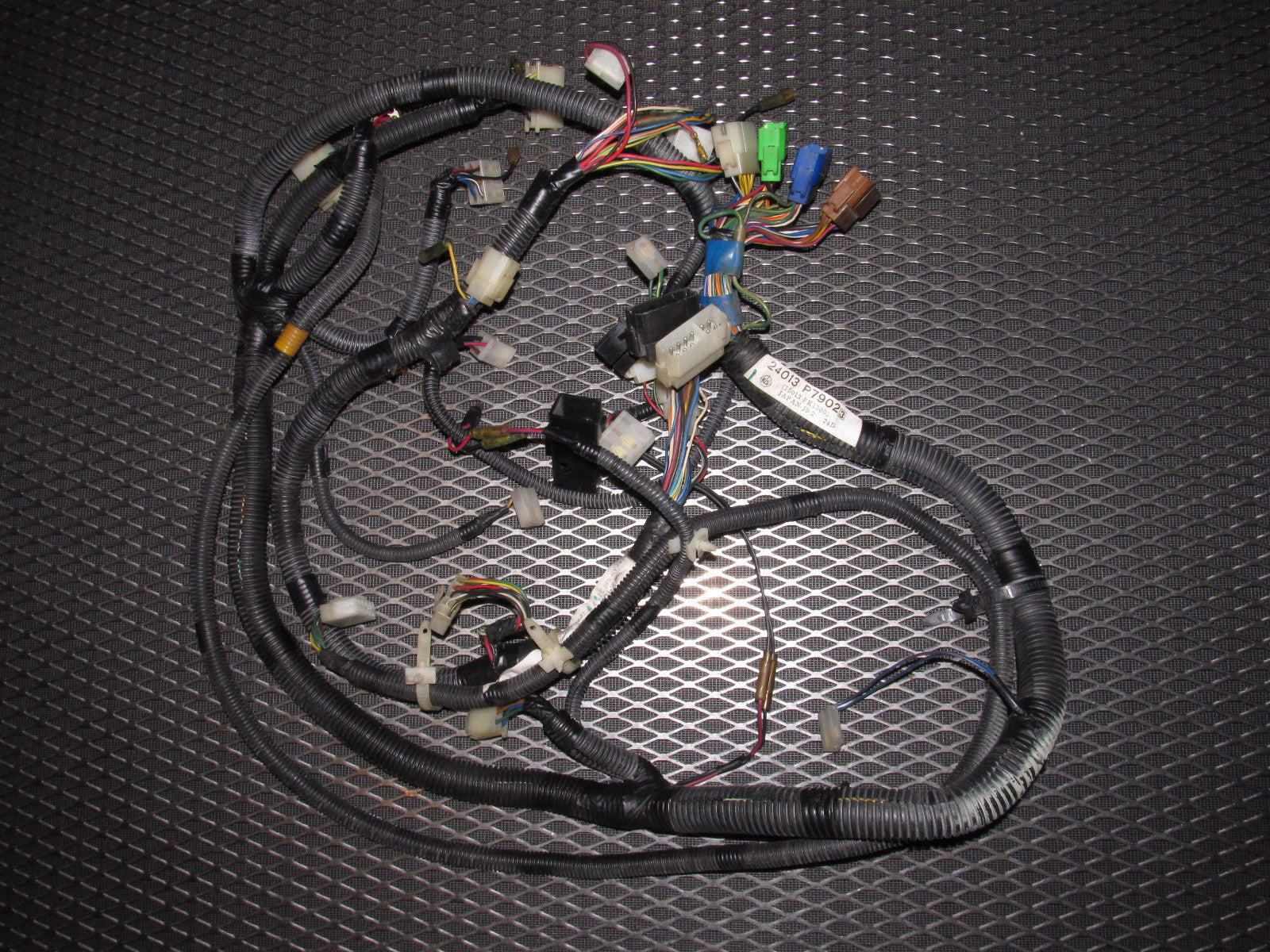 81 82 83 Datsun 280zx OEM L28E A/T Engine Wiring Harness Set