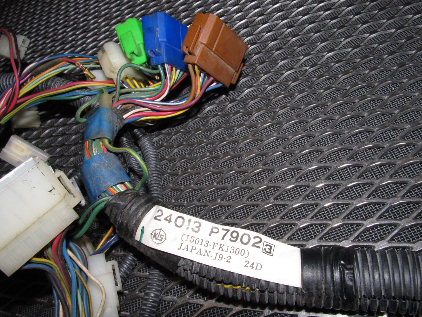 81 82 83 Datsun 280zx OEM L28E A/T Engine Wiring Harness Set