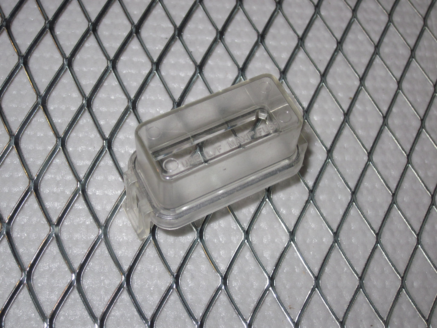02 03 04 05 Ford Explorer OEM 30A Maxi Fuse Circuit Breaker Fuse Holder Box