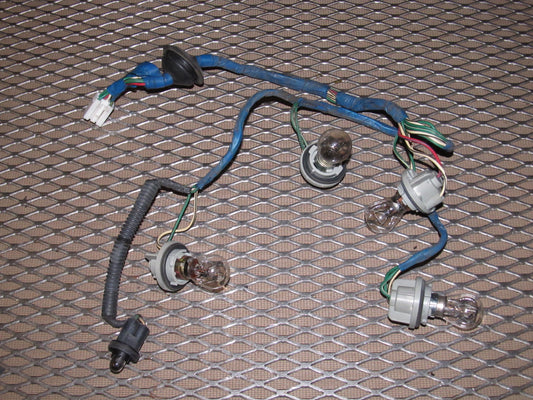 91 92 93 Toyota MR2 OEM Tail Light Bulb Socket - Right