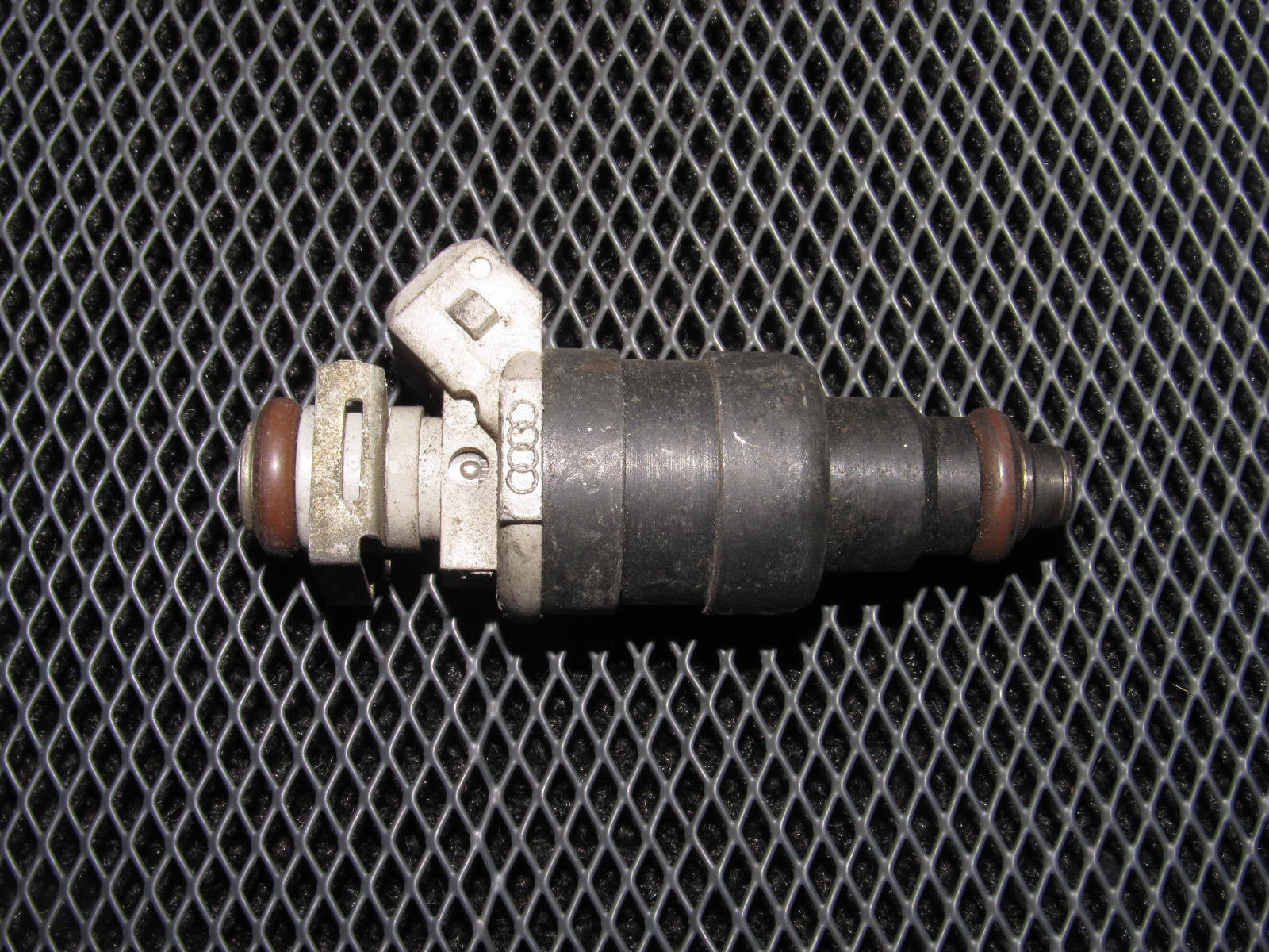 96-01 Audi A4 2.8L V6 OEM Fuel Injector - 1 piece - 078133551N