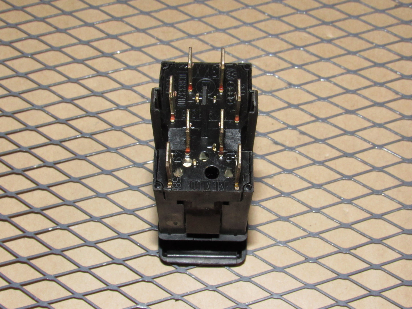 85 86 87 88 89 90 91 92 Volkswagen Jetta OEM Flasher Hazard Light Switch