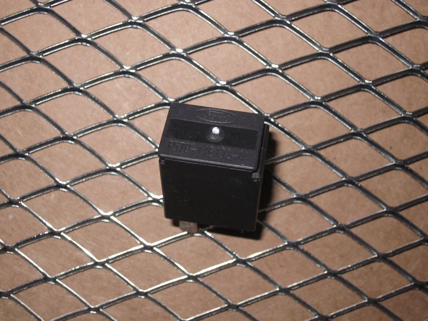 Ford Relay F57B-14B192-AA
