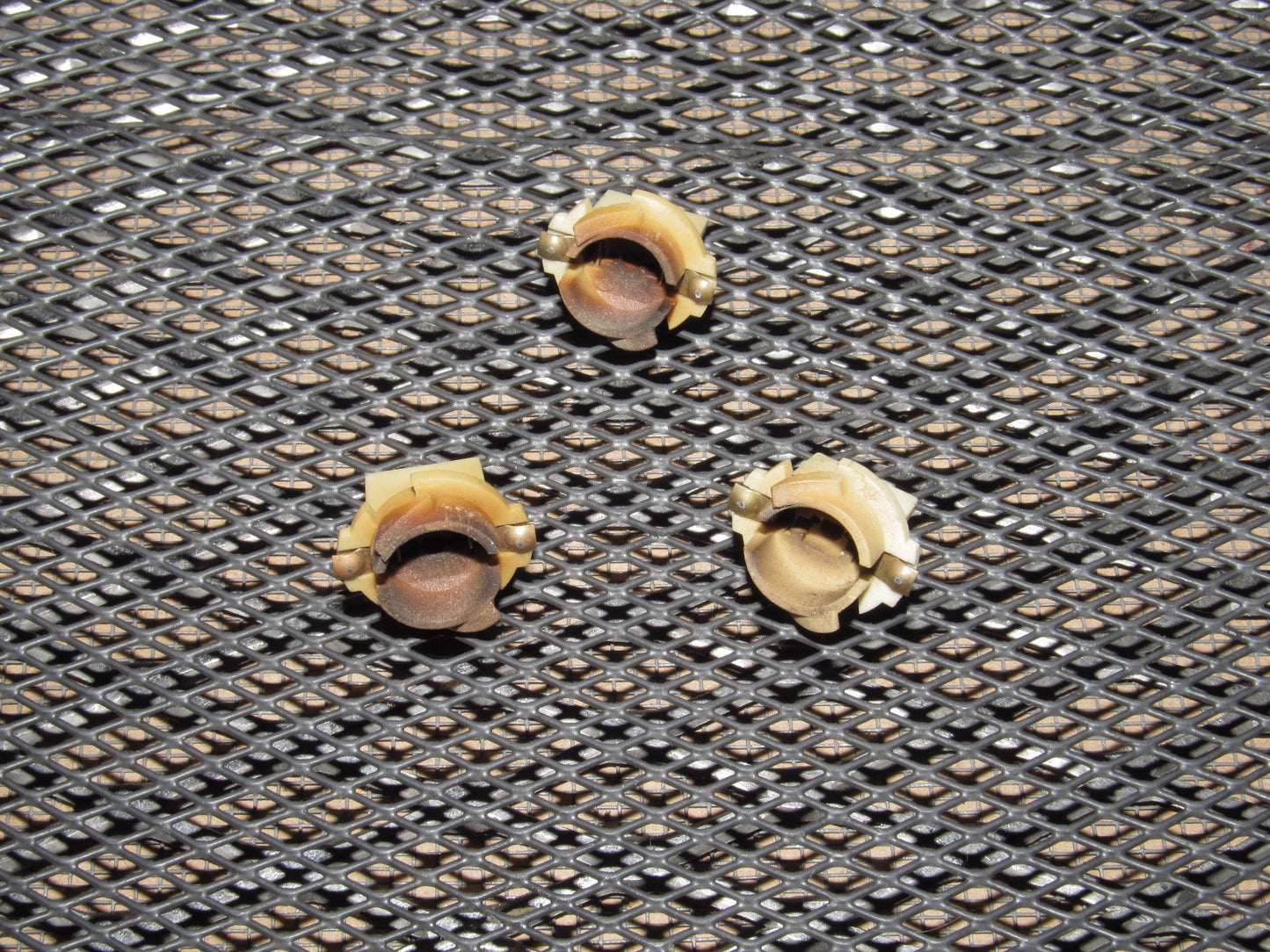 84-89 Chevrolet Corvette OEM Speedometer Cluster 882 Bulb Socket