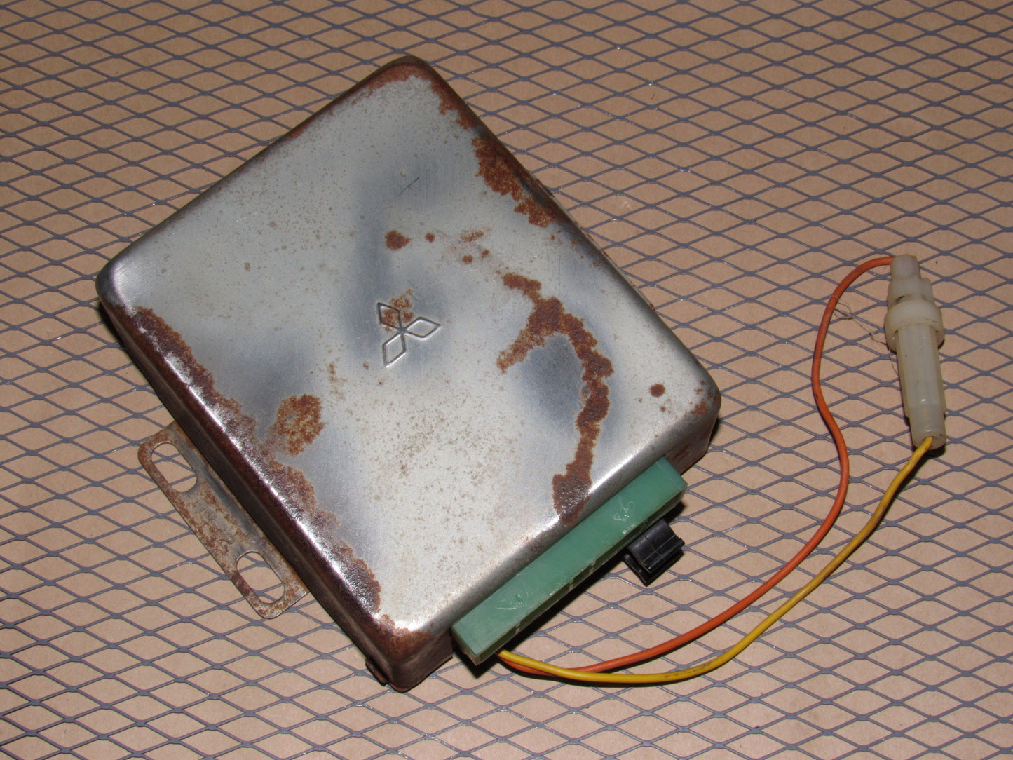 81 82 83 Mazda RX7 OEM A/T TCU Automatic Transmission Computer N203