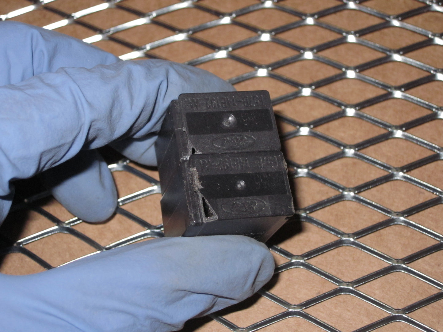 Ford Relay F57B-14B192-AA - 2 pcs.