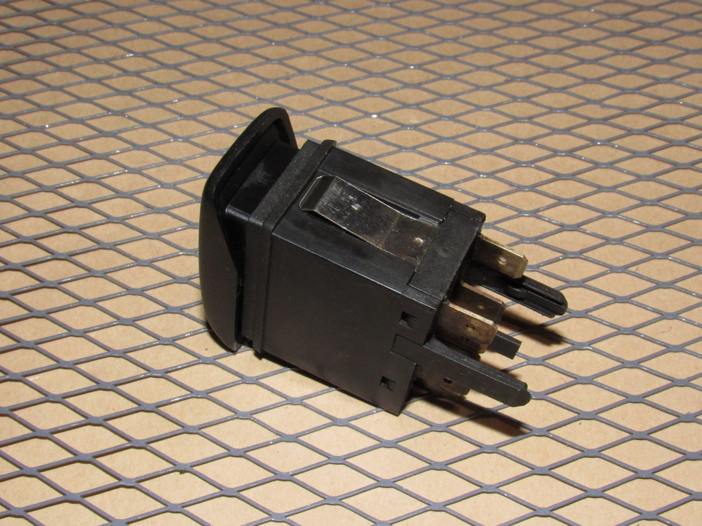 85 86 87 88 89 90 91 92 Volkswagen Jetta OEM Flasher Hazard Light Switch