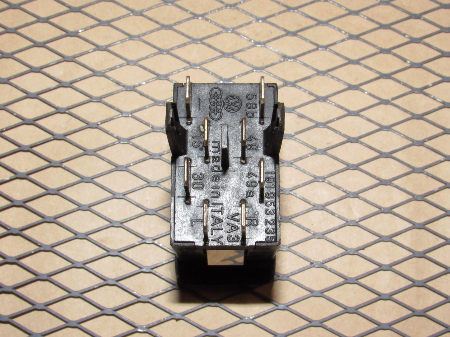 85 86 87 88 89 90 91 92 Volkswagen Jetta OEM Flasher Hazard Light Switch