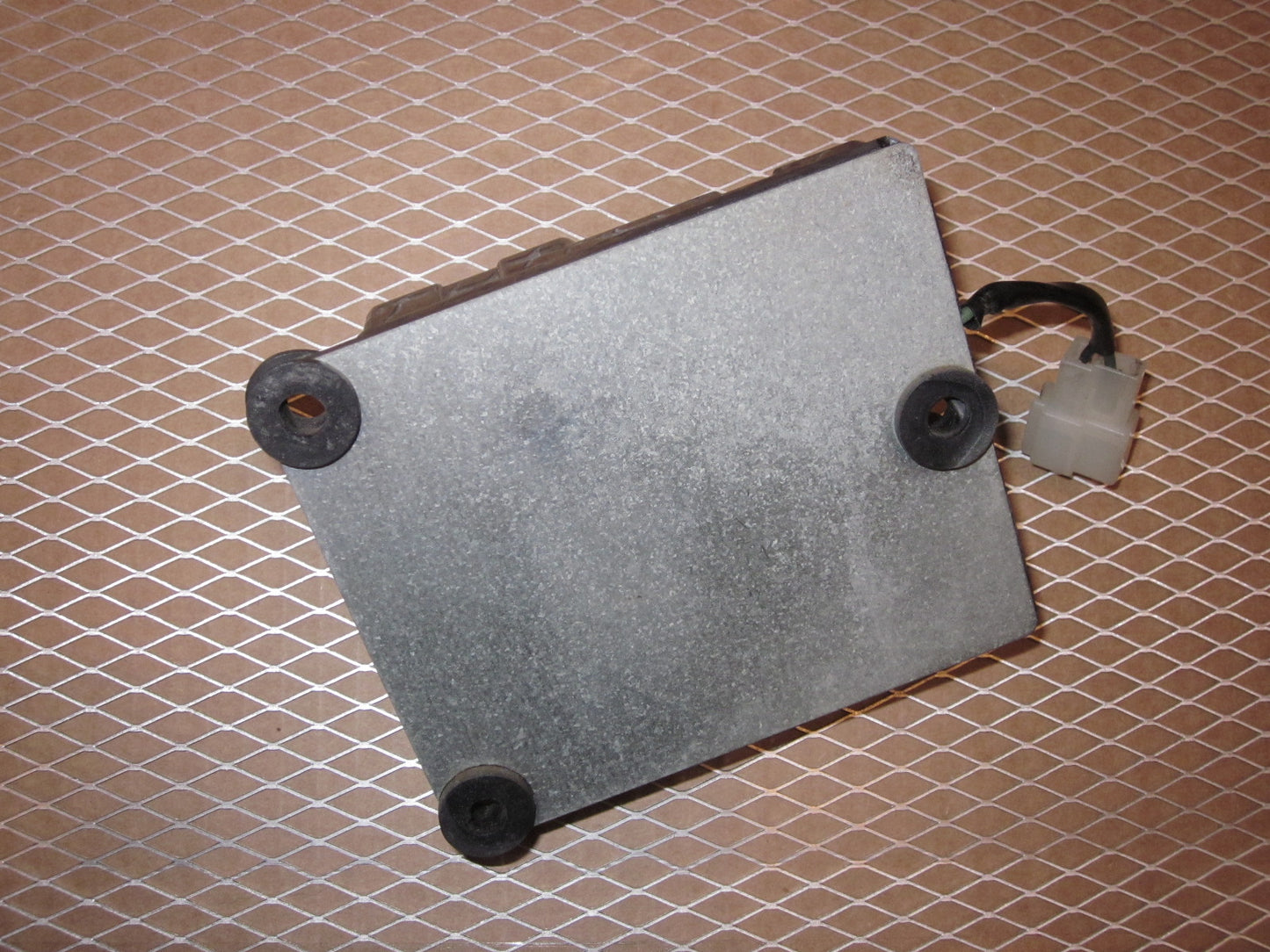 81 82 83 84 85 Mazda RX7 OEM Flasher Relay Unit 3213-213-020