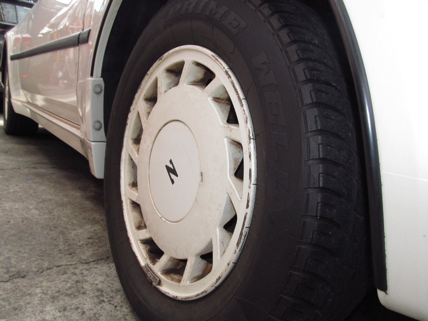 87 88 89 Nissan 300zx OEM Wheel Center Cap