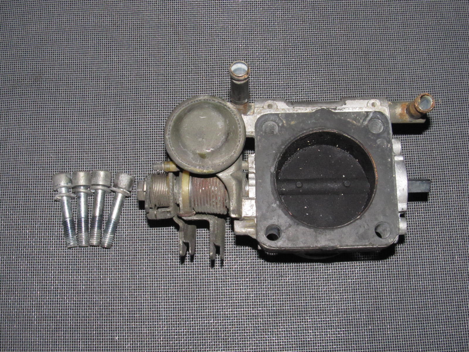 84-86 Nissan 300zx OEM Throttle Body