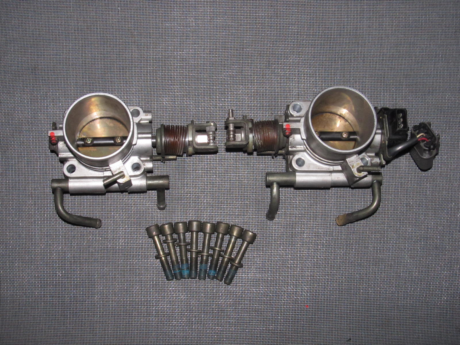 90-96 Nissan 300zx OEM Throttle Body - Left & Right Set - 2 pieces