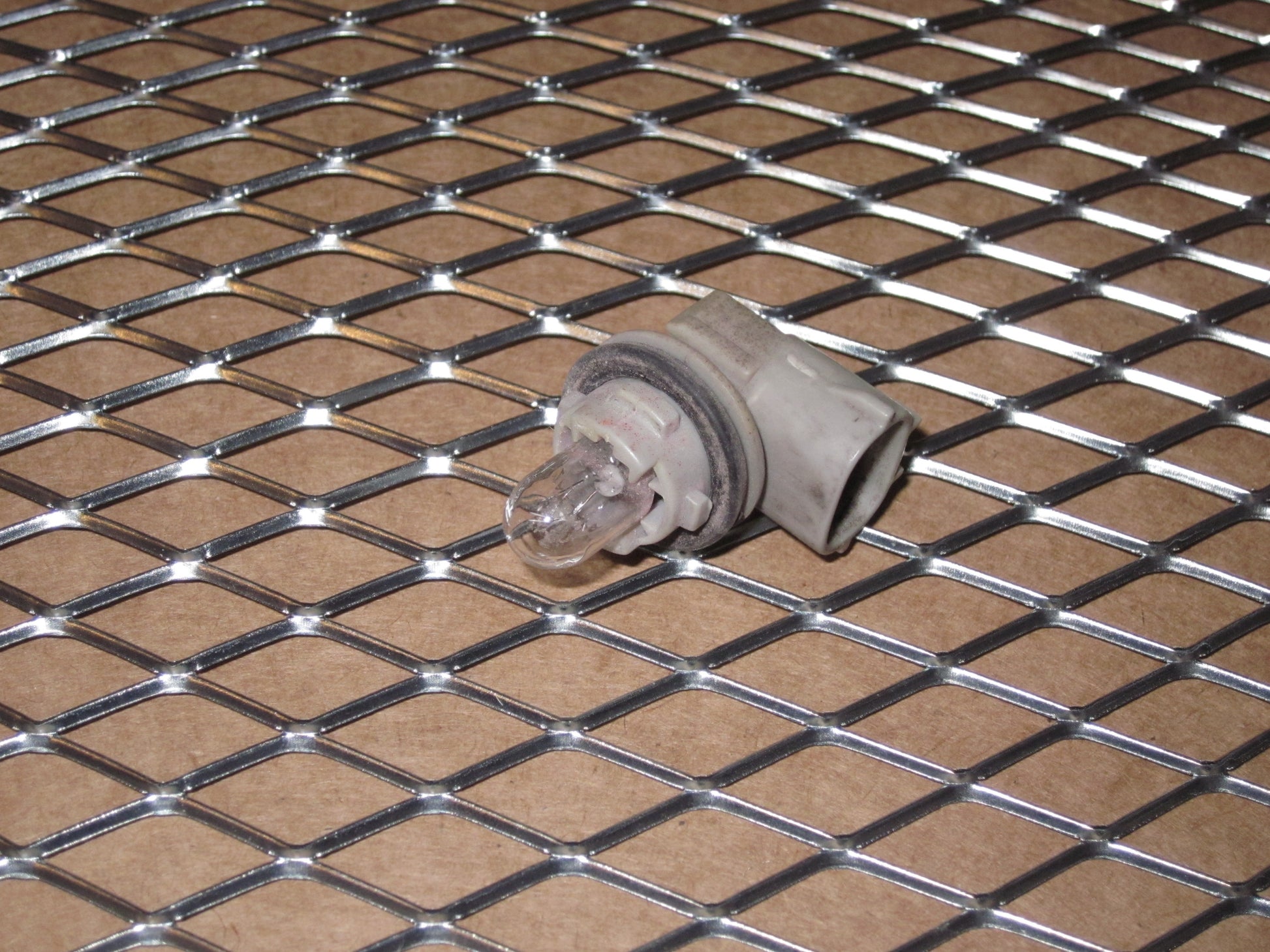 93 94 95 96 Toyota Supra OEM Fender Side Marker Repeater Light Bulb Socket