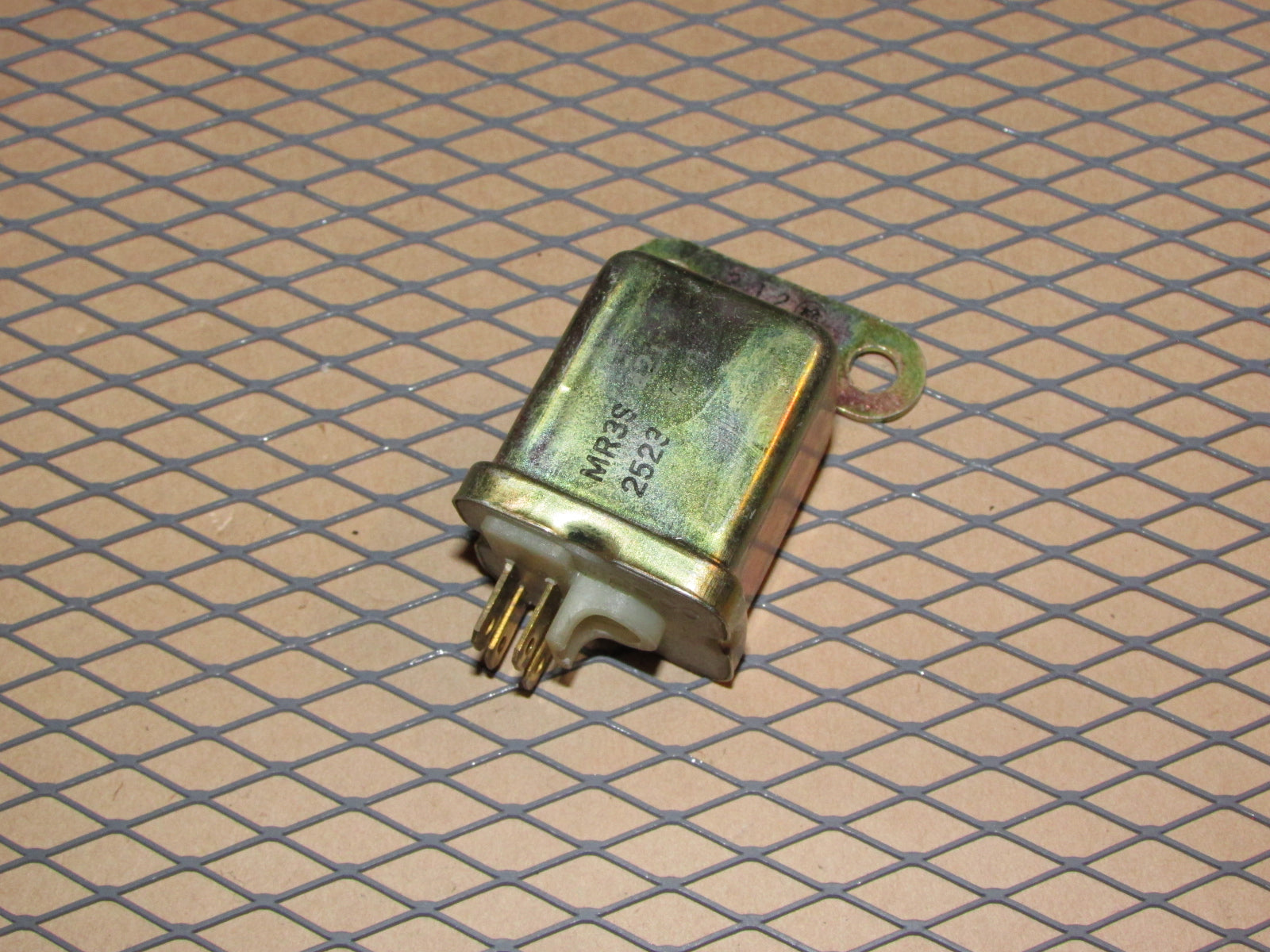 79 80 81 82 83 Datsun 280zx OEM Fuel Injection Relay 25230-B7911